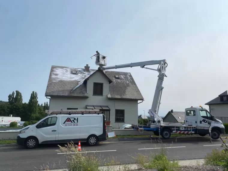 Entretien de toiture à Besse.