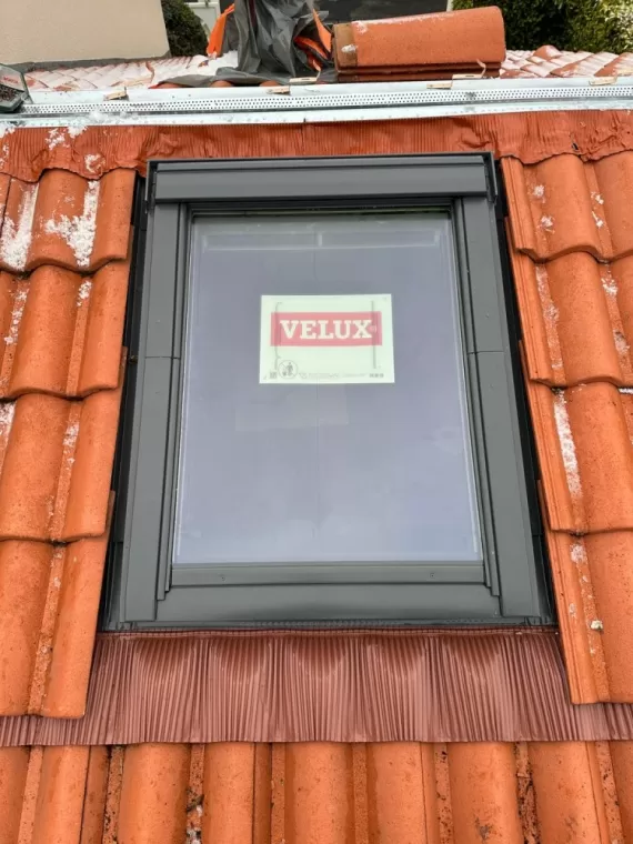 POSE D’UN VELUX À VOLET ROULANT À GERZAT