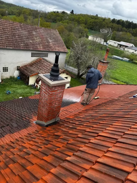 Entretien de toiture incolore à Aubusson.