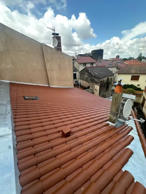 Couverture complète à Marsat.
