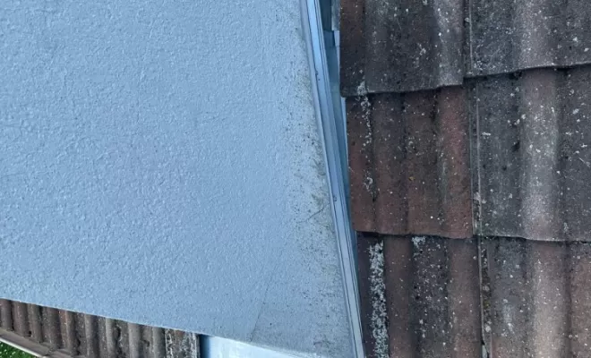 Abergement de cheminée en zinc sur mesure à Montluçon.