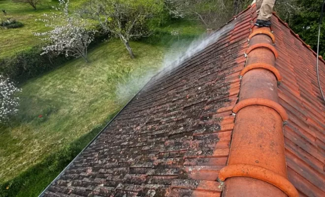 Entretien de toiture incolore à Aubusson.