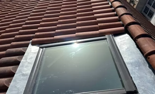 Création et pose d'une fenêtre d'extraction de fumée pour ERP.